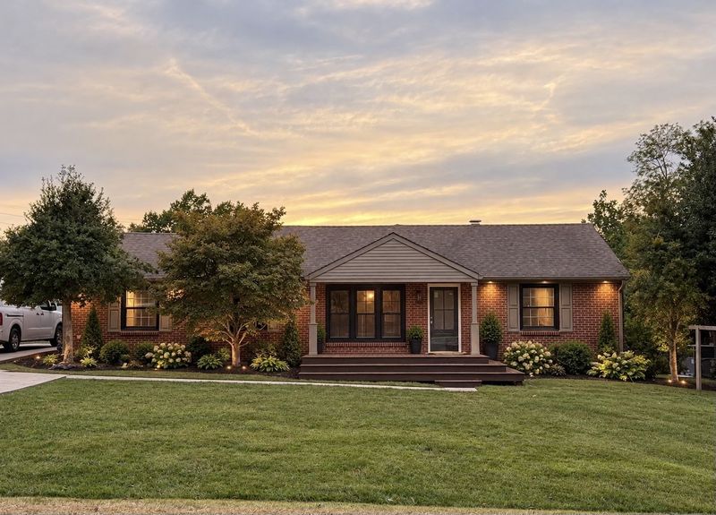 226 Dellrose Dr, Nashville, TN 37214