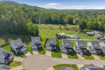 6713 Padgett Hill Ln, Knoxville, TN 37931