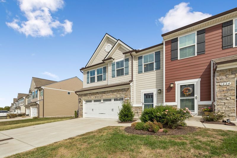 1426 Carderock Springs Dr, Gallatin, TN 37066