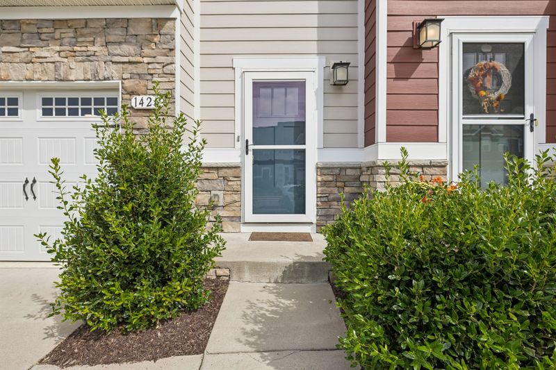 1426 Carderock Springs Dr, Gallatin, TN 37066