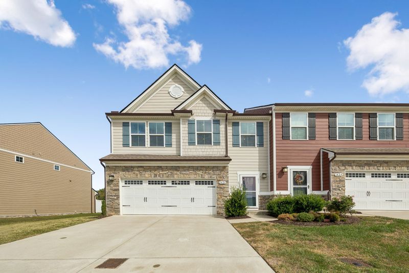 1426 Carderock Springs Dr, Gallatin, TN 37066