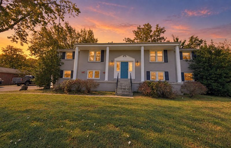 867 Rodney Dr, Nashville, TN 37205