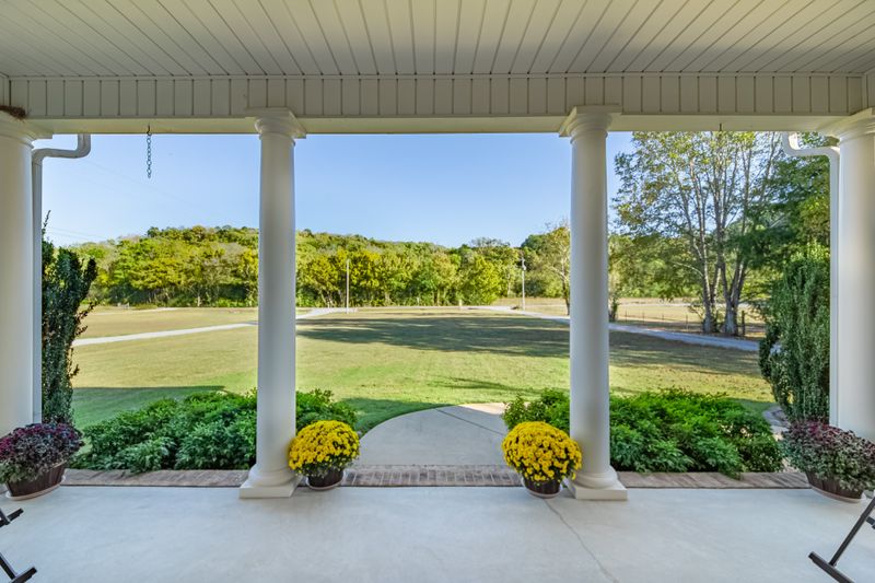 2898 Dodson Gap Rd, Culleoka, TN 38451