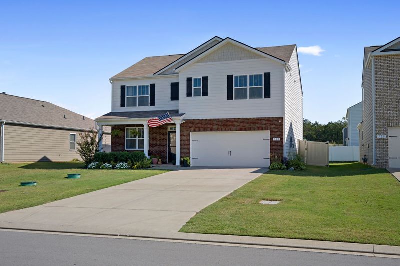 105 William Dylan Dr, Murfreesboro, TN 37129