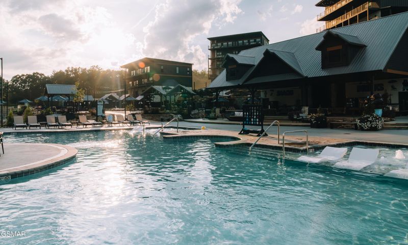 615 Summer Valley Way #1R-1-A, Sevierville, TN 37862