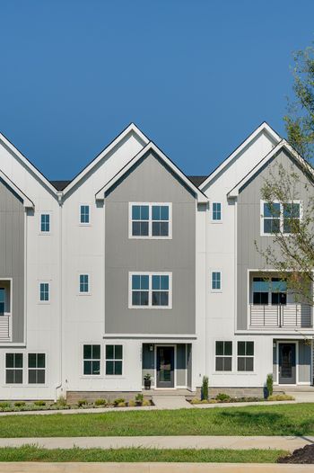 139 Hart Ln, Nashville, TN 37207