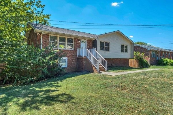 2937 Cherry Hills Dr, Antioch, TN 37013