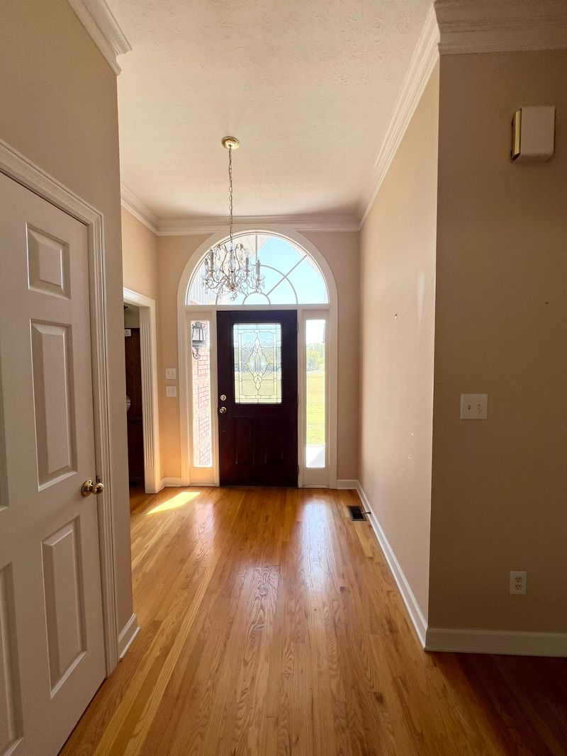 1324 Long Hollow Pike, Gallatin, TN 37066