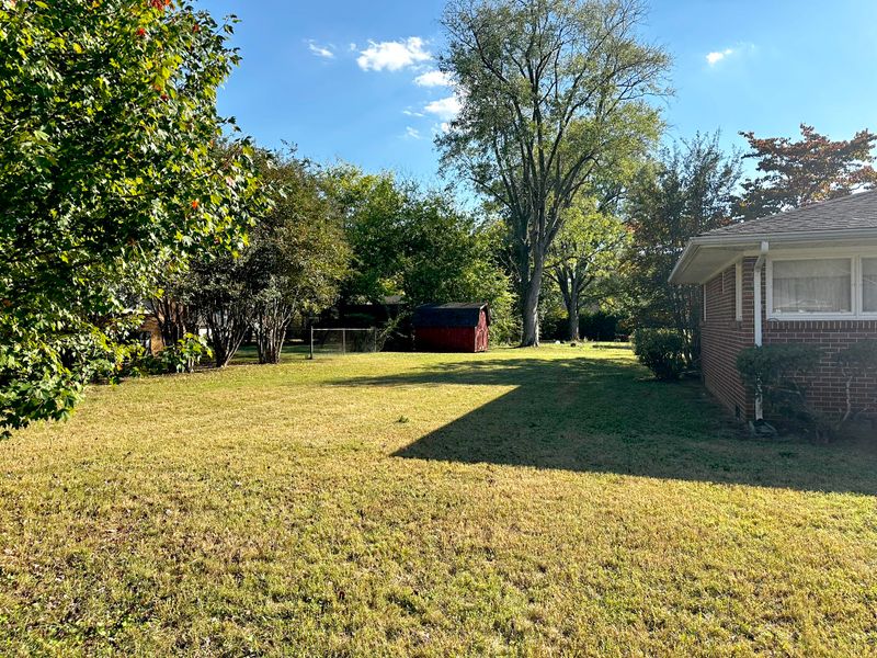 1015 Greenhill St, Murfreesboro, TN 37129