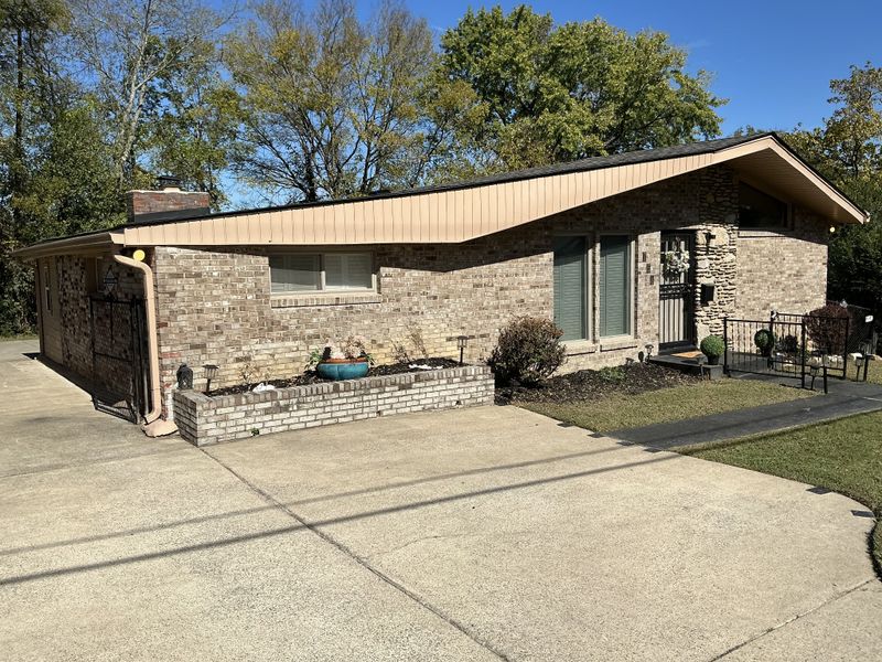 758 Moormans Arm Rd, Nashville, TN 37207