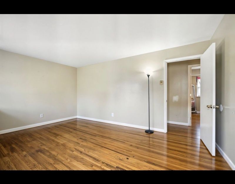 621 Baldwin Ct, Nashville, TN 37207