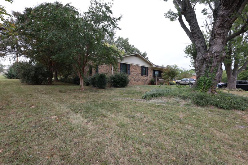 216 Staggs Dr, Portland, TN 37148