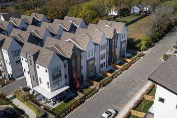 253 Arrowhead Dr, Nashville, TN 37216