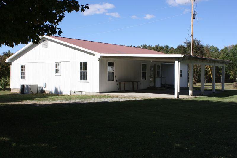 4636 Highway 31 W, Cottontown, TN 37048