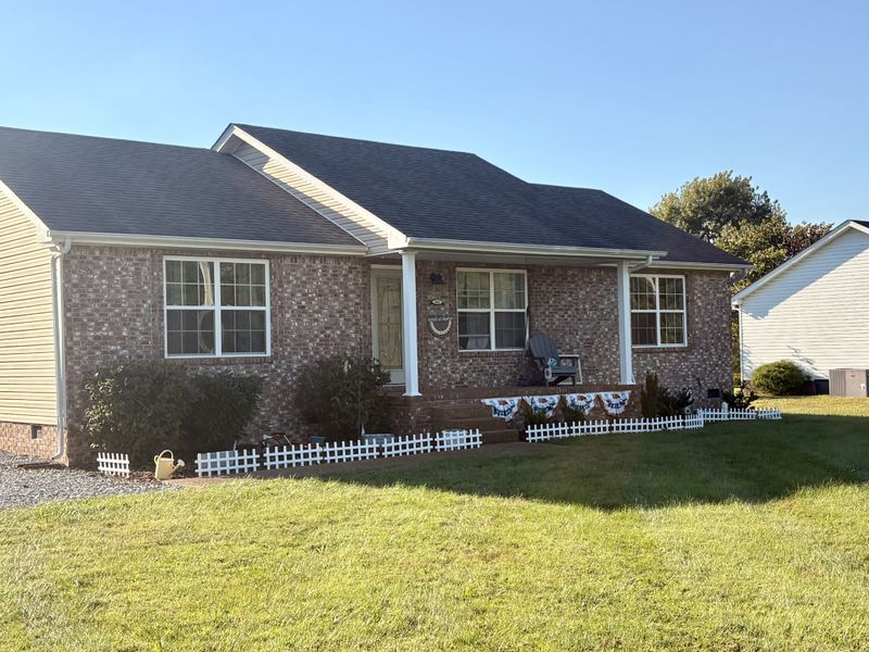 1063 Deasy Ln, Portland, TN 37148