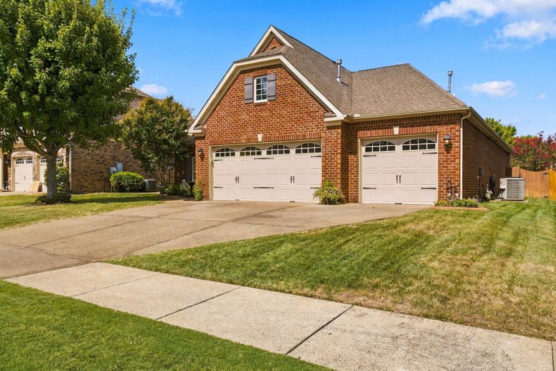 317 Meandering Dr, Lebanon, TN 37090