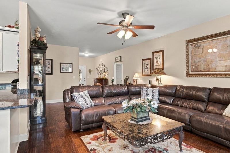 317 Meandering Dr, Lebanon, TN 37090