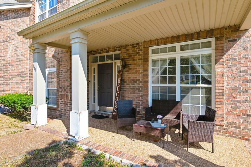 106 Sorrel Ct, Hendersonville, TN 37075
