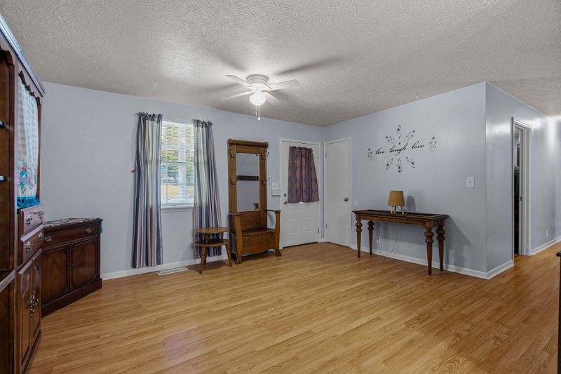 114 Henry Rd, Goodlettsville, TN 37072