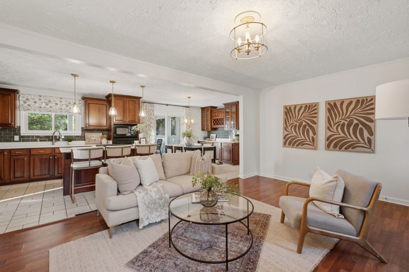 303 Wauford Dr, Nashville, TN 37211