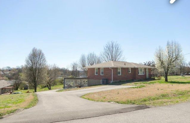 1032 Mitchell Rd, Nashville, TN 37206