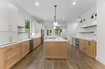 1411 Boscobel St #A, Nashville, TN 37206