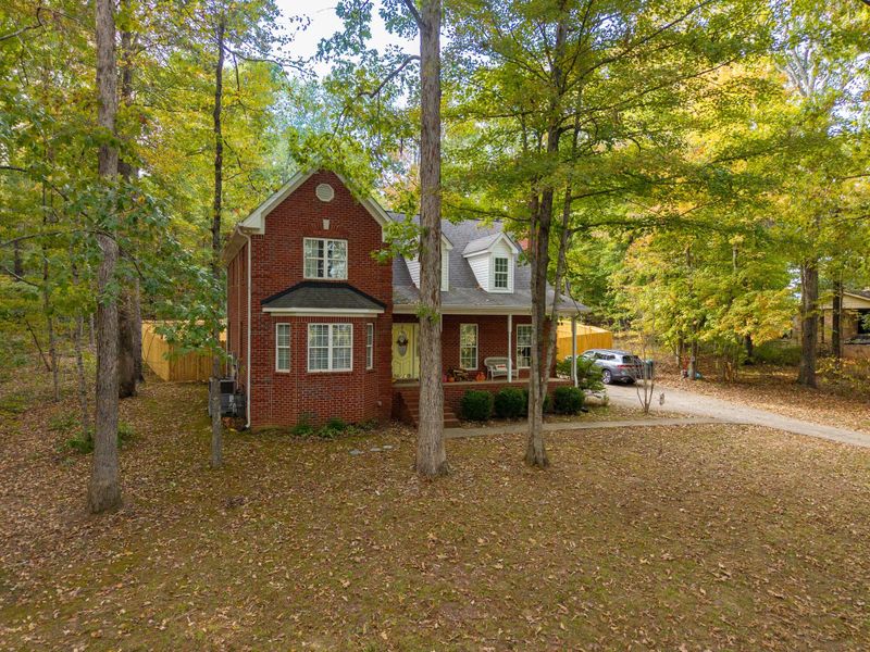 112 Hillwood Dr, Dickson, TN 37055