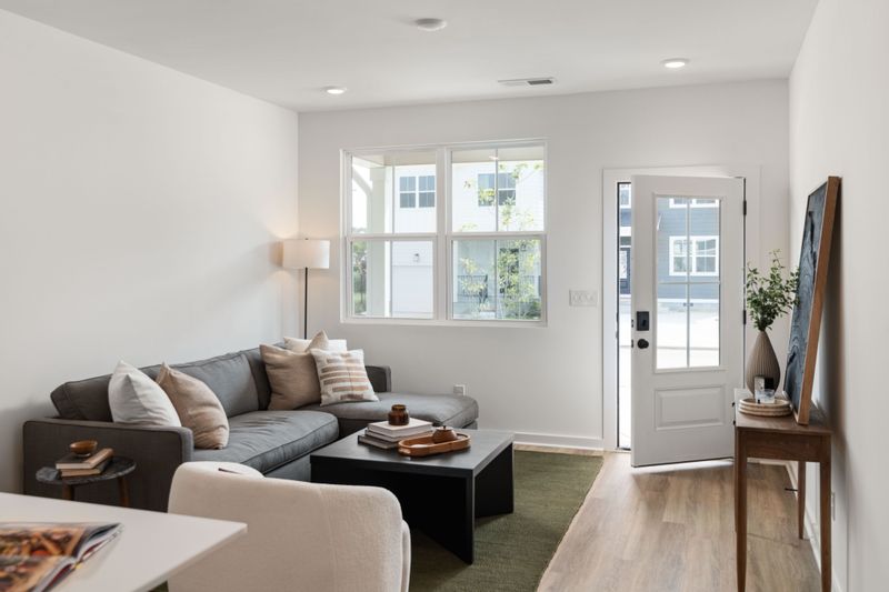 1108 Marlowe Ldg, Nashville, TN 37207