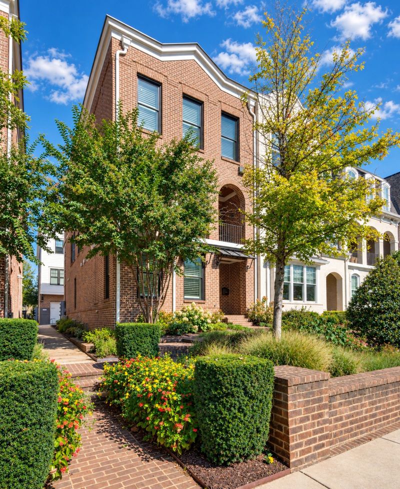 3608D West End Ave, Nashville, TN 37205