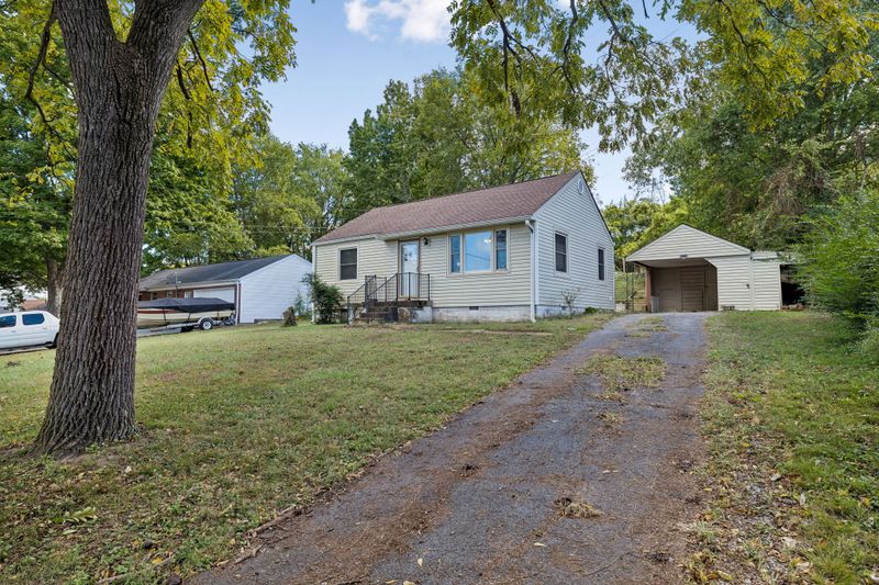 2930 Sinbad Dr, Nashville, TN 37214