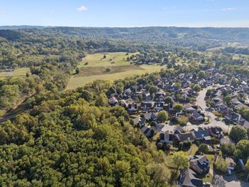 1021 Summerview Ct, Nashville, TN 37221