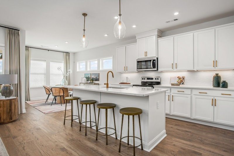 545 Hailey Hts, Nashville, TN 37221