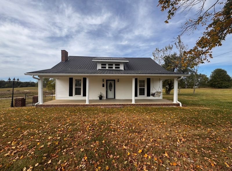 1100 Harve Brown Rd, Bethpage, TN 37022