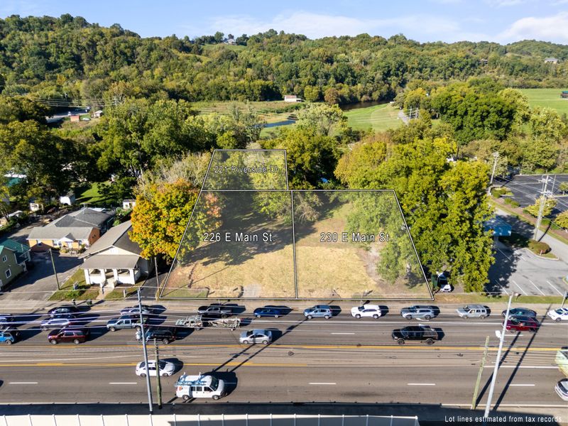226 E Main St, Sevierville, TN 37862