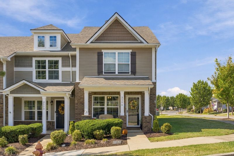 2556 River Trail Dr, Hermitage, TN 37076