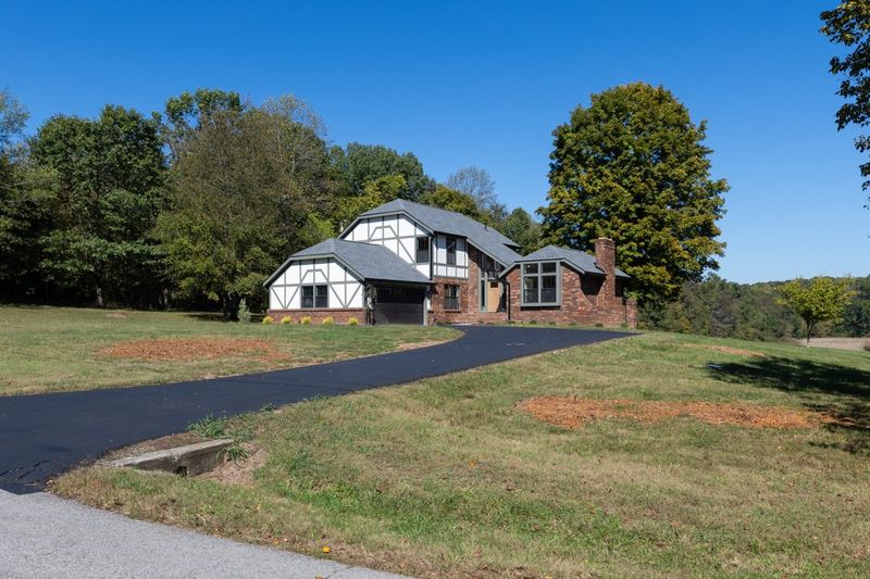 175 Martin Rd, Portland, TN 37148