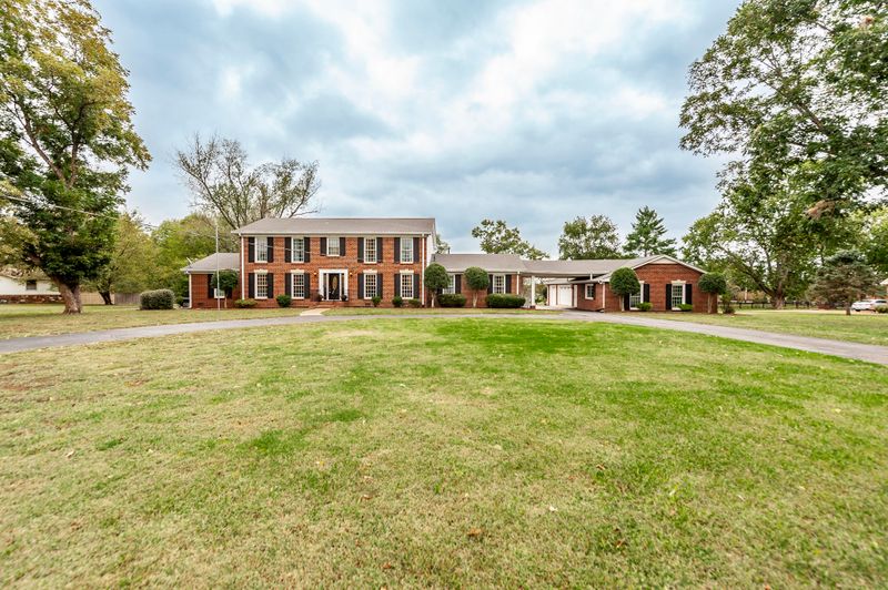 1781 Hickory Trace Dr, Gallatin, TN 37066