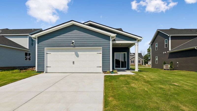 4026 Red Hawk Rd, Columbia, TN 38401