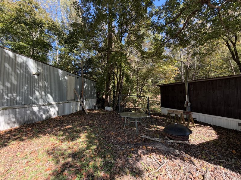 1946 Bluff Mountain Rd, Sevierville, TN 37876