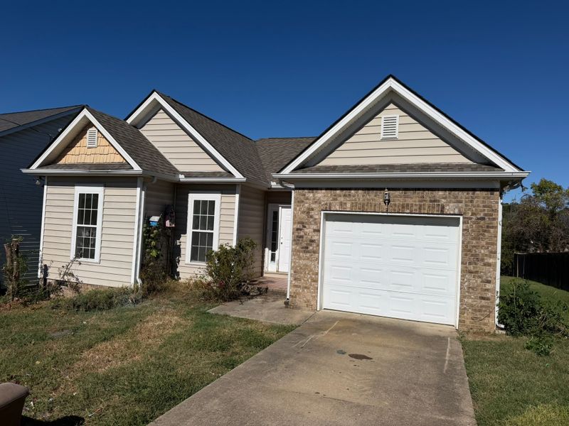 7105 Legacy Dr, Antioch, TN 37013