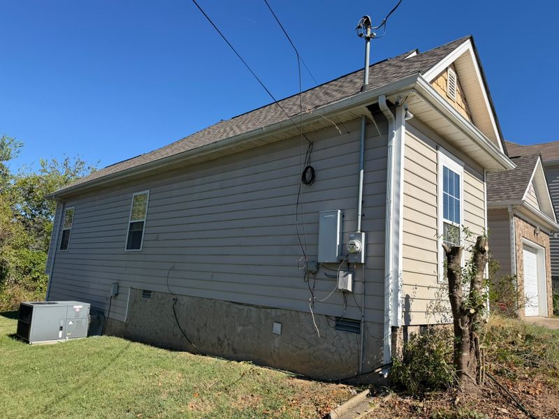 7105 Legacy Dr, Antioch, TN 37013