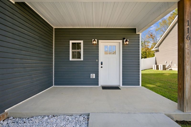 116 Sunny Way, Burns, TN 37029