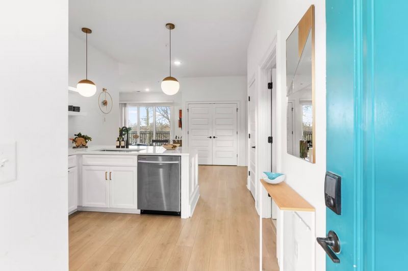 404 Douglas Ave, Nashville, TN 37207