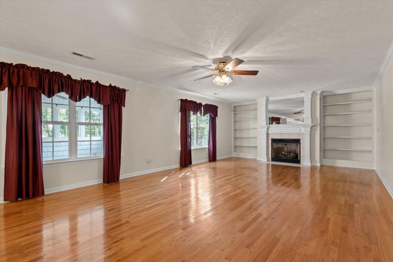212 Honeysuckle Dr, Rock Spring, GA 30739