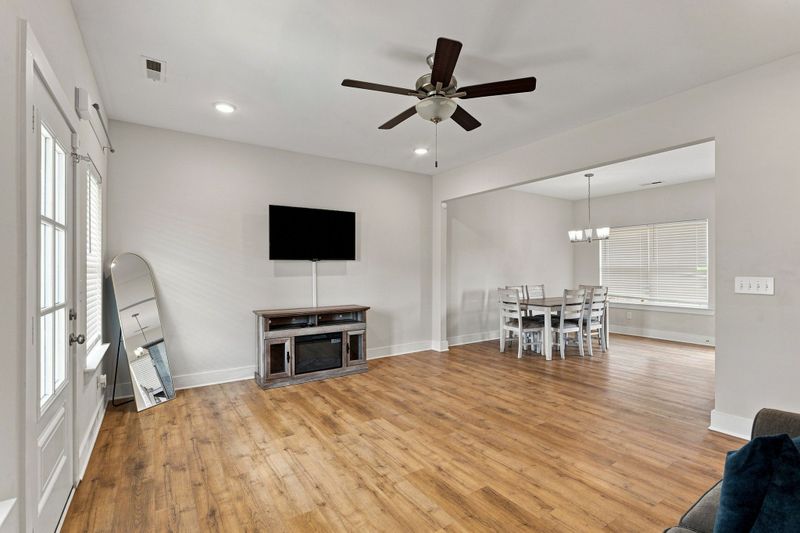 934 Kalu Dr, Murfreesboro, TN 37130