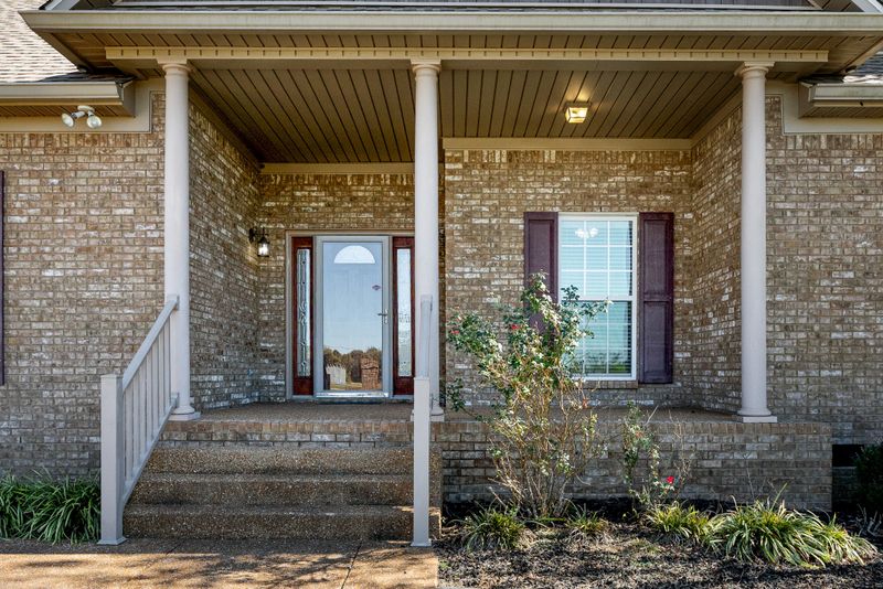131 Hunters Glen Dr, Columbia, TN 38401