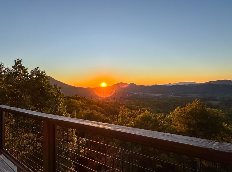 3101 Lexy Ln, Sevierville, TN 37862