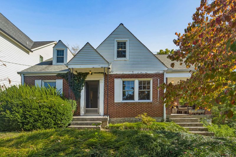 2905 Compton Rd, Nashville, TN 37215
