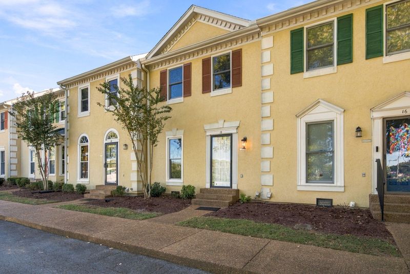 609 Boyd Mill Ave #15, Franklin, TN 37064