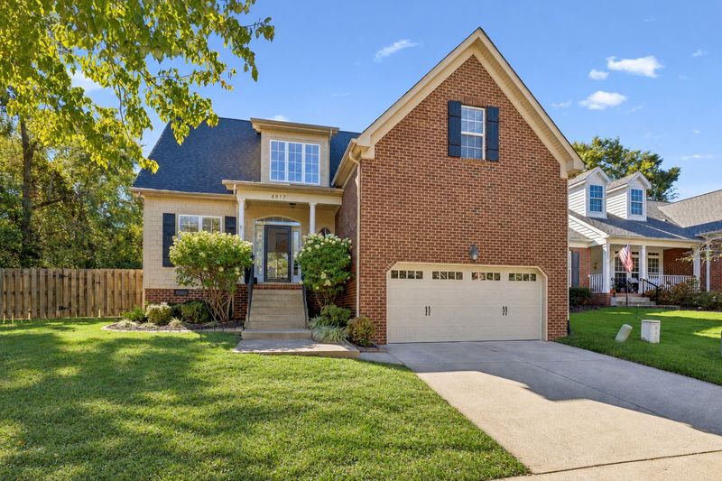 6917 Sunnywood Dr, Nashville, TN 37211